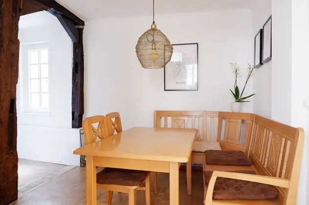 Tek Büyük Yataklı Oda, Ortak Banyo (Zimmer 3)