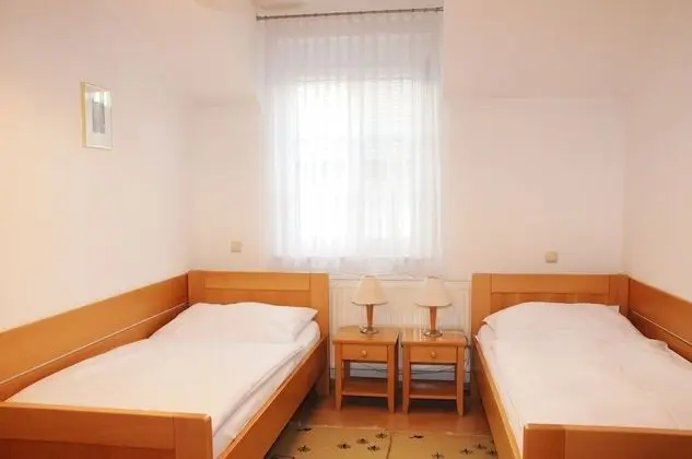 İki Ayrı Yataklı Oda (9)