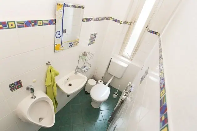 Tek Büyük Yataklı Oda, Ortak Banyo (New York)