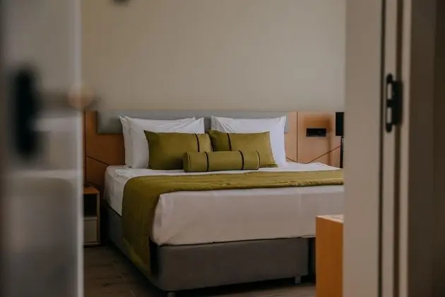 https://images.etstur.com/files/images/hotelImages/TR/220399/l/PRIVE-HOTEL-DIDIM-Oda-397540.jpg