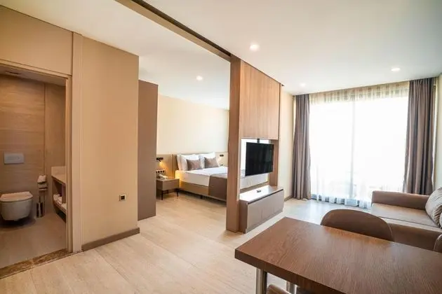 Geniş Standart Oda, Kara Manzaralı, Mutfaklı