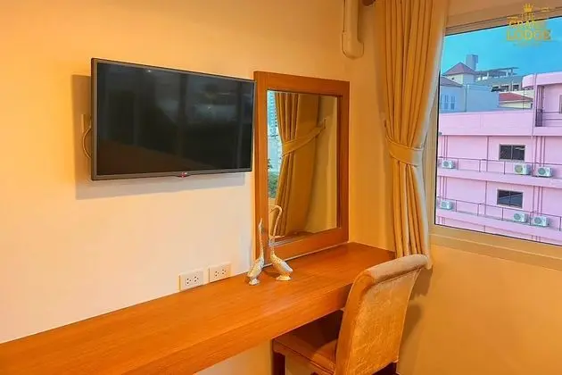 Deluxe Tek Büyük Yataklı Oda