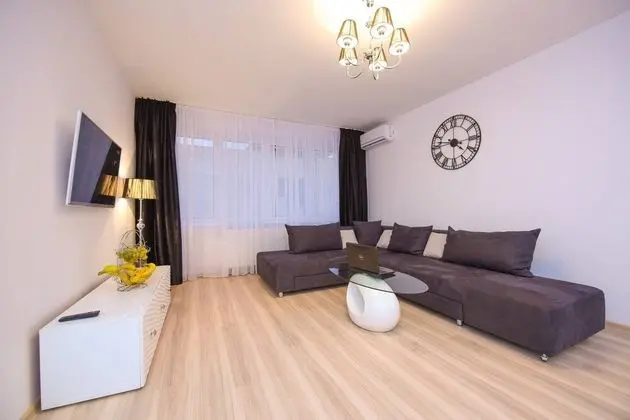 Apart Daire, 2 Yatak Odası, Sigara İçilebilir