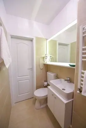 Apart Daire, 2 Yatak Odası, Sigara İçilebilir