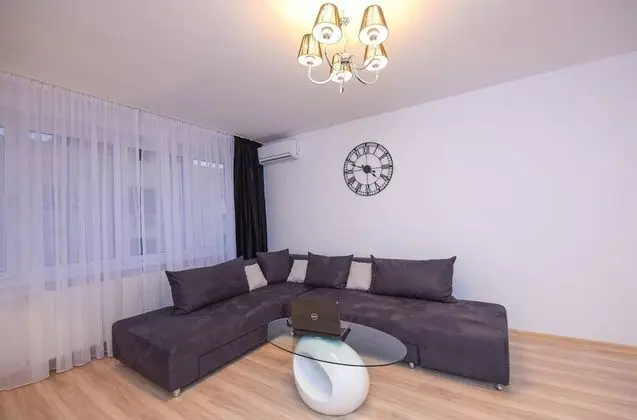Apart Daire, 2 Yatak Odası, Sigara İçilebilir