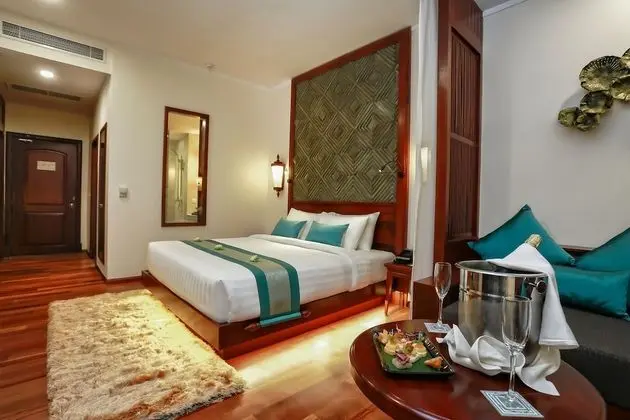 Landmark King Room