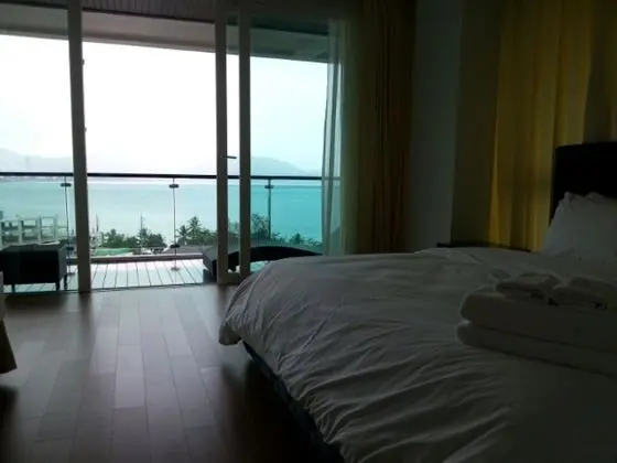 3 Bedroom Apartment with Sea View and Plunge Pool