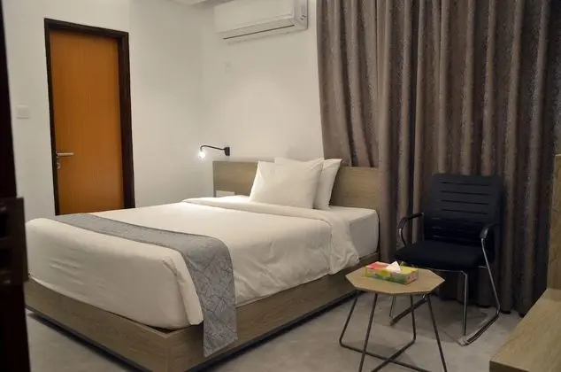 Deluxe Queen Room