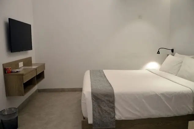 Deluxe Queen Room