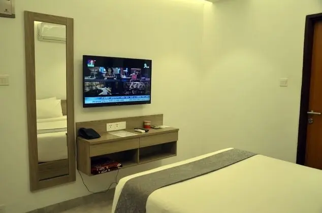 Deluxe Queen Room