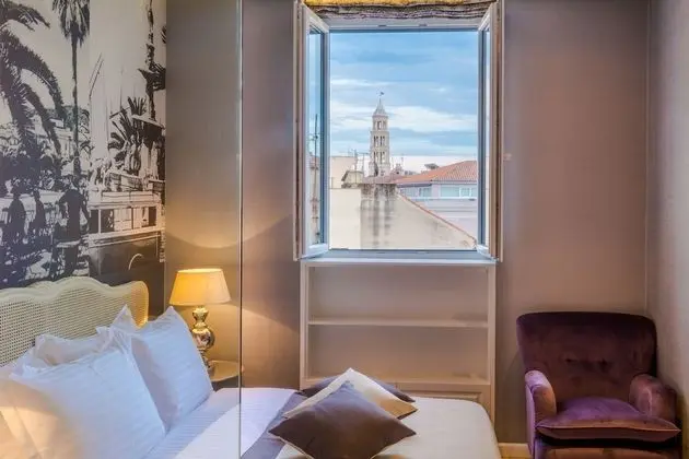 Tek Büyük Yataklı Oda, Şehir Manzaralı