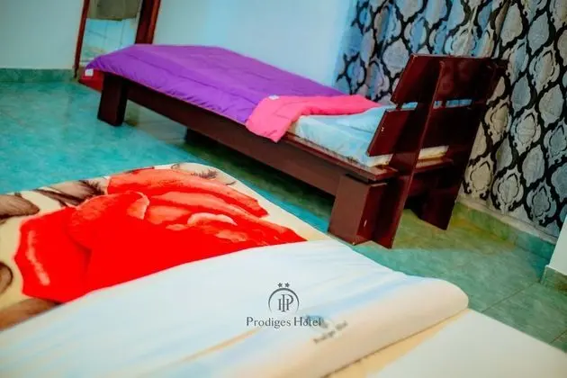 Family Oda, Birden Çok Yatak, Sigara İçilmez, Bahçe Manzaralı