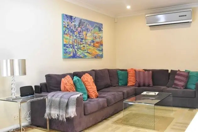 Ev (2 Bedrooms)