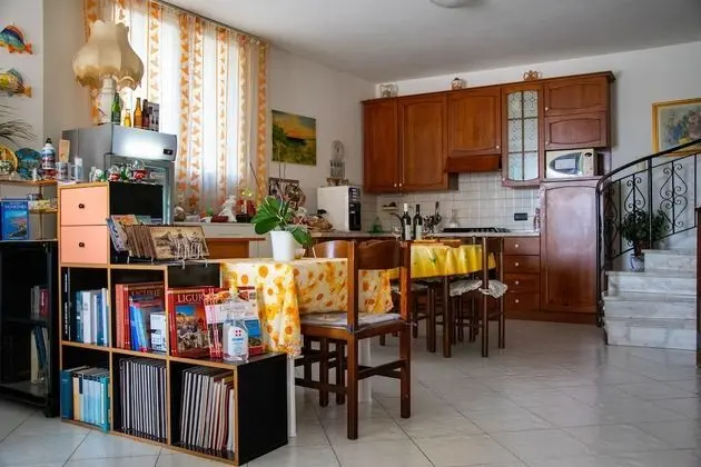 Deluxe Tek Büyük Yataklı Oda, 1 Yatak Odası, Balkon, Kısmi Deniz Manzaralı