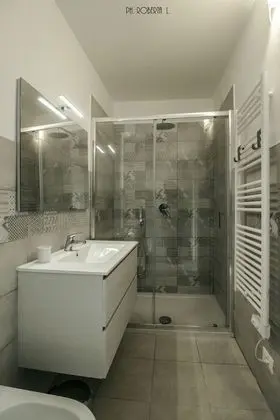 Deluxe Tek Büyük Yataklı Oda, 1 Yatak Odası, Balkon, Kısmi Deniz Manzaralı