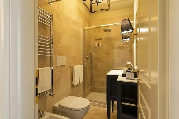 Basic Tek Büyük Yataklı Oda