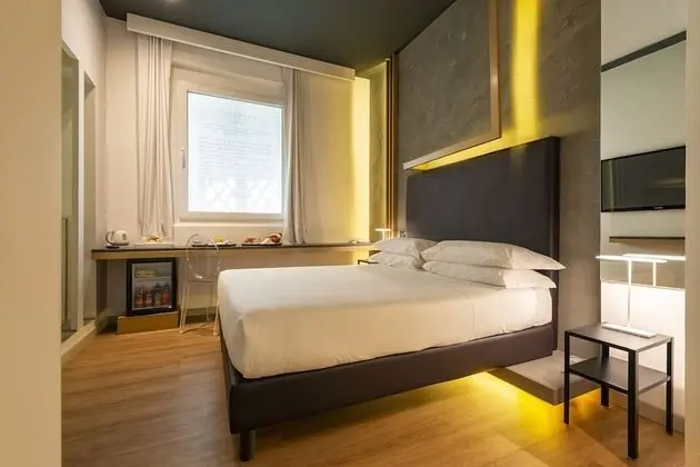 Classic Tek Büyük veya İki Ayrı Yataklı Oda