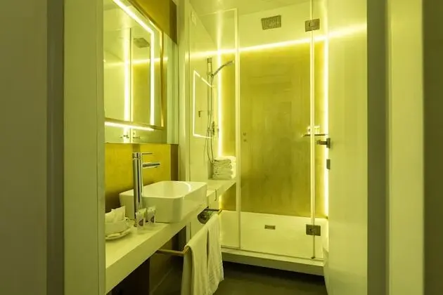 Executive Üç Kişilik Oda