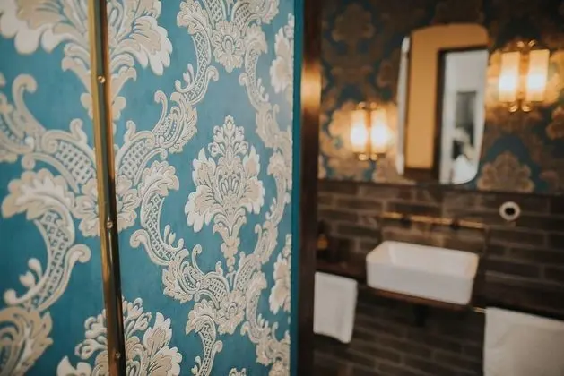 Tek Büyük Yataklı Oda (Kanzleramt)