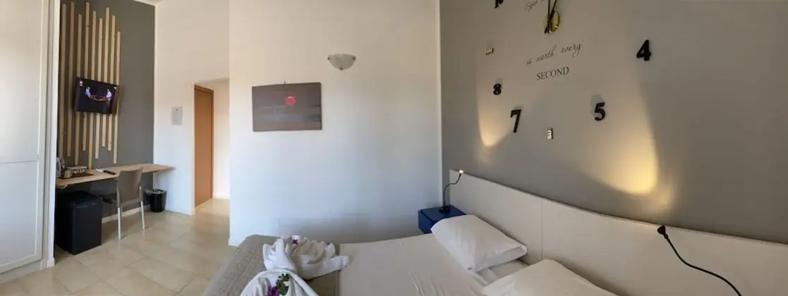 Deluxe Tek Büyük Yataklı Oda