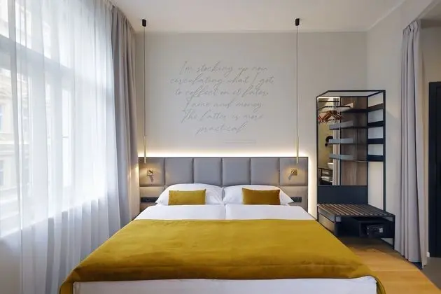 Comfort Tek Büyük veya İki Ayrı Yataklı Oda