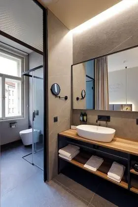 Comfort Tek Büyük veya İki Ayrı Yataklı Oda