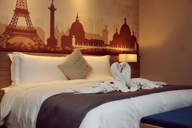 Basic Tek Büyük veya İki Ayrı Yataklı Oda