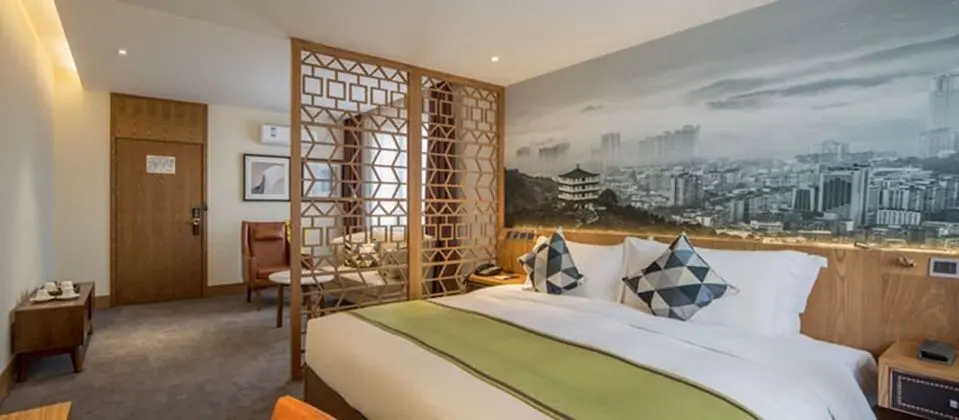 Deluxe Tek Büyük Yataklı Oda