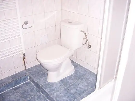 Üç Kişilik Oda