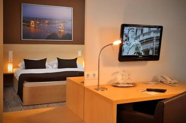 Standard Double with Extra Bed