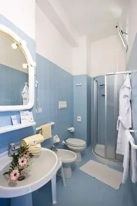 Tek Büyük veya İki Ayrı Yataklı Oda, Deniz Manzaralı