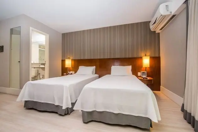 QUARTO LUXO SOLTEIRO VISTA FRENTE