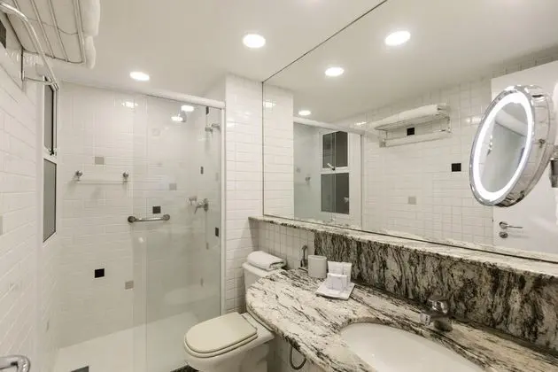 SUITE JUNIOR CASAL VISTA INTERNA