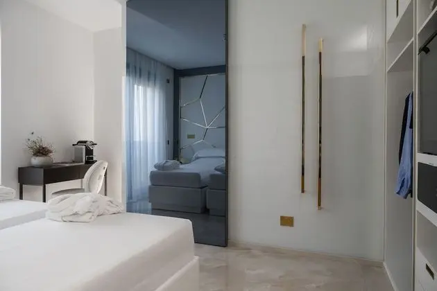 Standard Tek Büyük veya İki Ayrı Yataklı Oda, Balkon, Kısmi Deniz Manzaralı