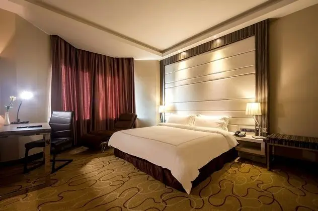 Executive Süit (with Club Lounge Access)