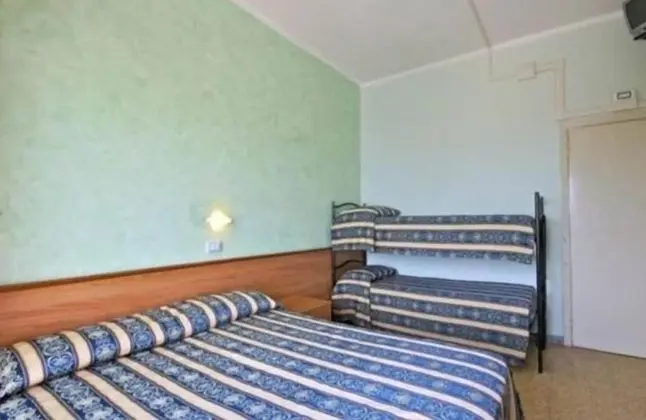 Classic Dört Kişilik Oda