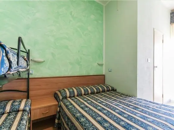 Classic Dört Kişilik Oda