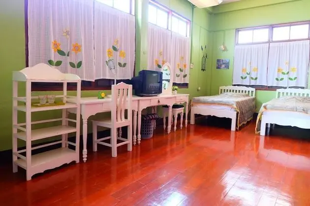 Standard Room with Shared Bathroom