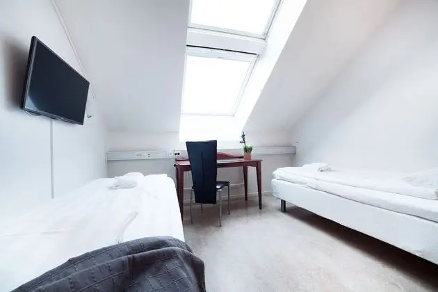 İki Ayrı Yataklı Oda, Ortak Banyo (Pets Not allowed)