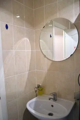 Ortak Ranzalı Oda, Sadece erkekler için (8 beds)