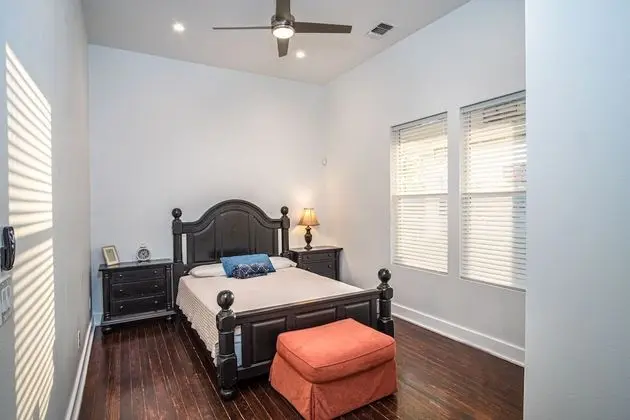 Ev (3 Bedrooms)