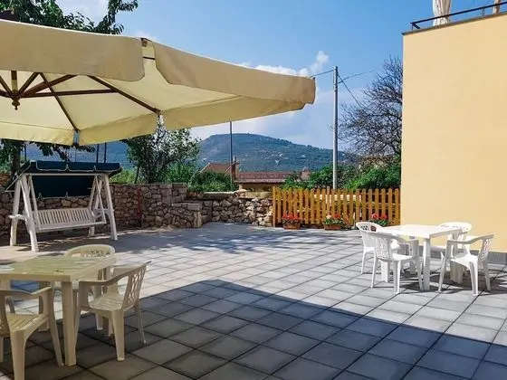Superior Tek Büyük Yataklı Oda, Avlu Manzaralı