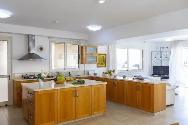 Villa, 5 Yatak Odası, Kişiye Özel Havuzlu, Denize Sıfır
