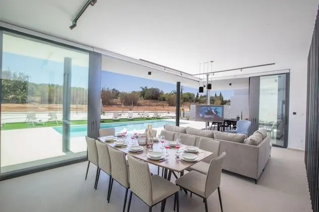 Villa, 5 Yatak Odası, Balkon