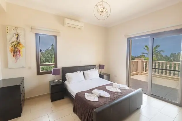 Villa, Birden Çok Yatak Odası, Balkon