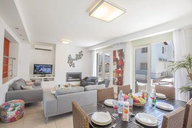 Villa, 3 Yatak Odası, Şömine