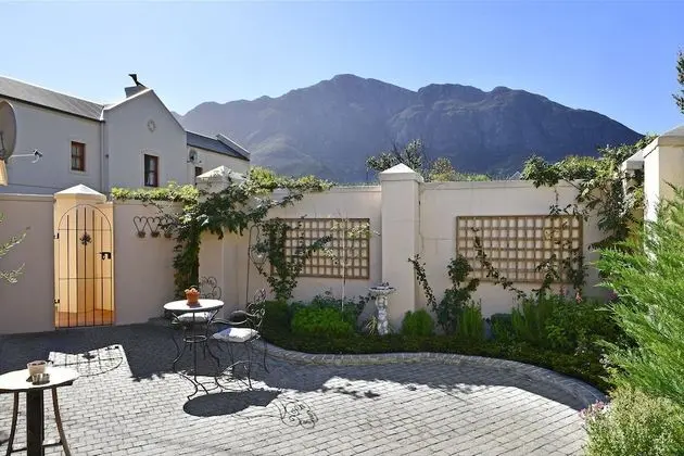 Apart Daire, 1 Yatak Odası, Şömine