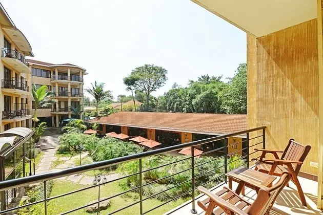 Oda, 1 Büyük (Queen) Boy Yatak, Balkon, Bahçe Manzaralı