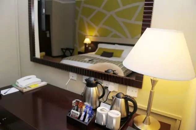 Oda, 1 Çift Kişilik Yatak, Sigara İçilebilir, Şehir Manzaralı