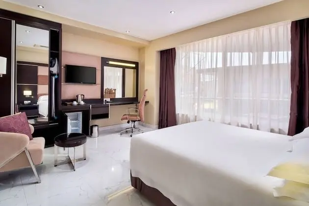 Oda, 1 Büyük (Queen) Boy Yatak, Balkon, Şehir Manzaralı (Club Level)